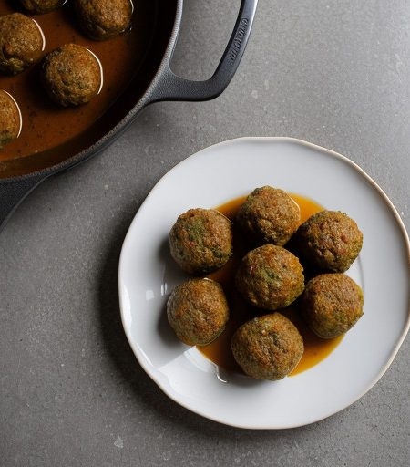 Kashmiri Koftas (Kashmiri Meatballs recipe image