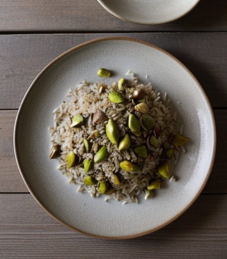Rice With Mushrooms and Pistachios recipe image