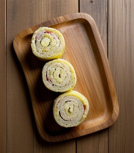 Seafood-Ham Rolls recipe image