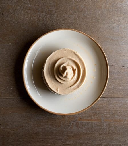 Vegan Peanut Butter Icing recipe image